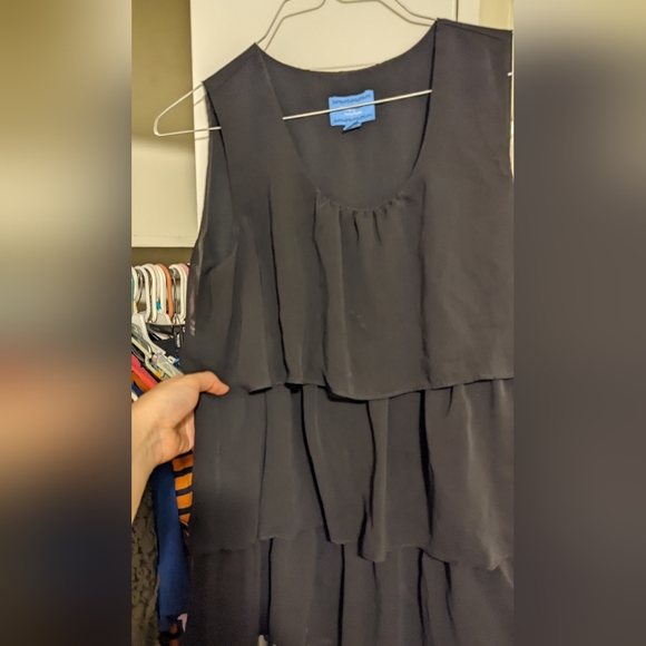 Simply Vera sleeveless, tiered, ruffle top - Picture 8 of 9